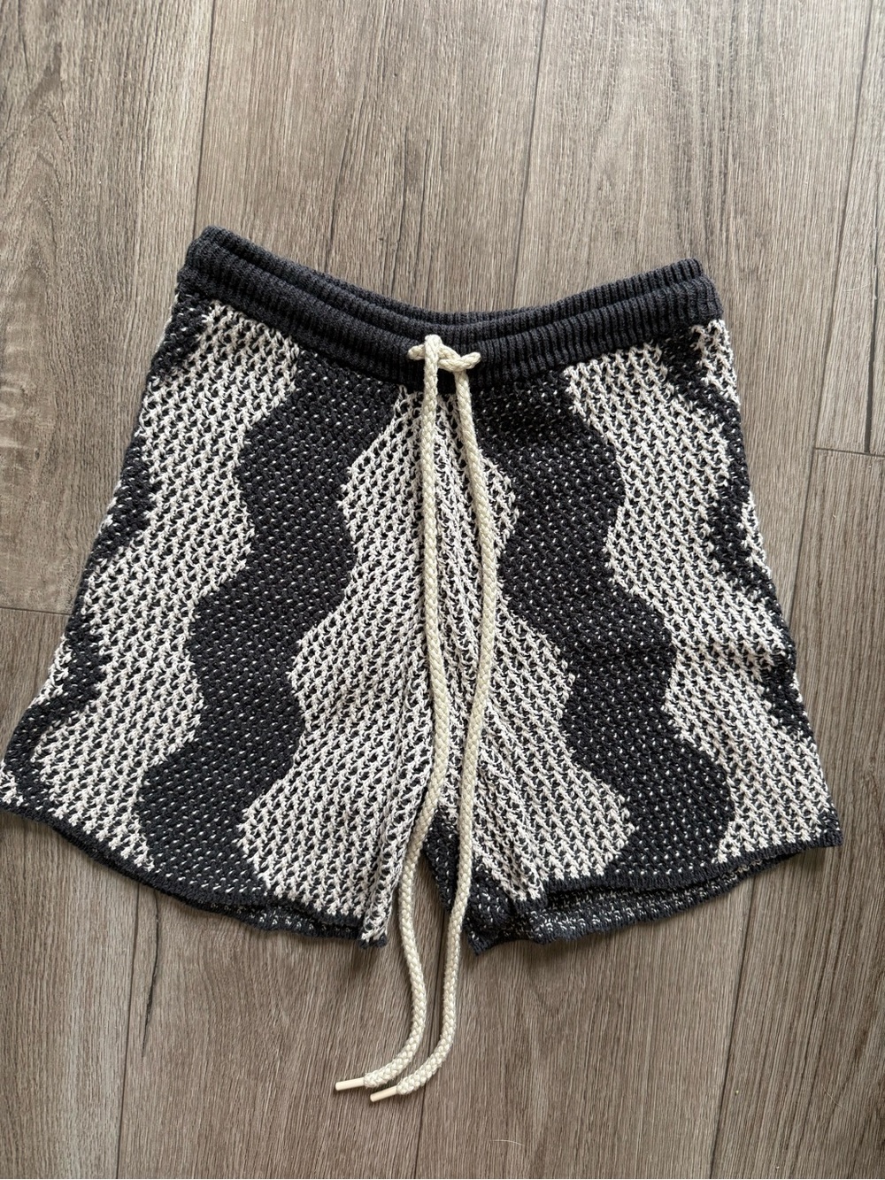 KOTN Masrah knit shorts (XS)